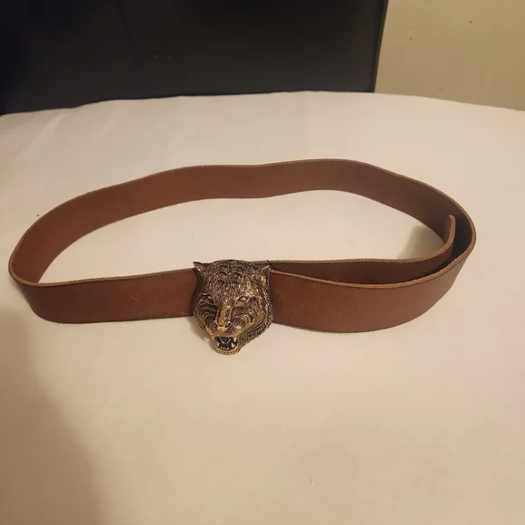 Gucci leather belt with feline buckle size 38" in EUC - Picture 9 of 9
